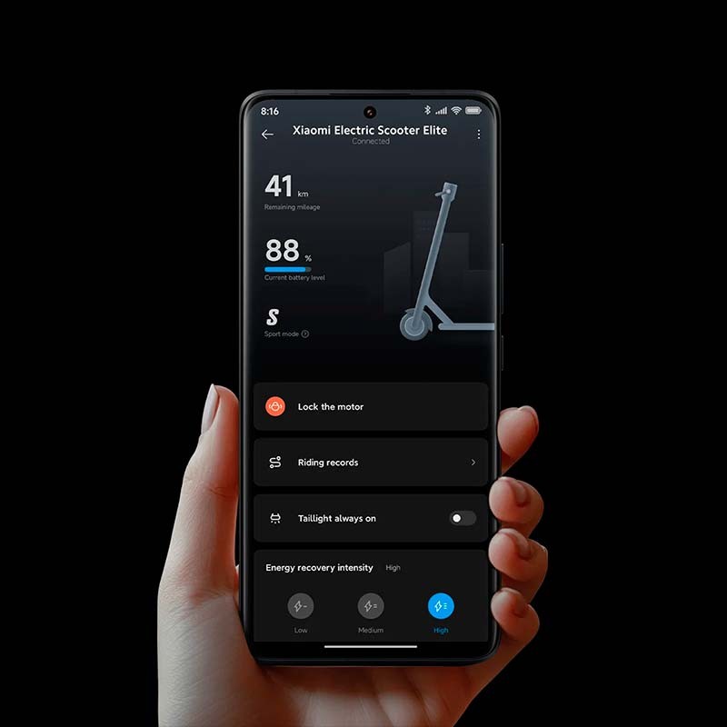 Xiaomi Scooter Elite con diseño plegable, batería de larga duración y motor potente